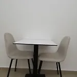 Apartment S&s *